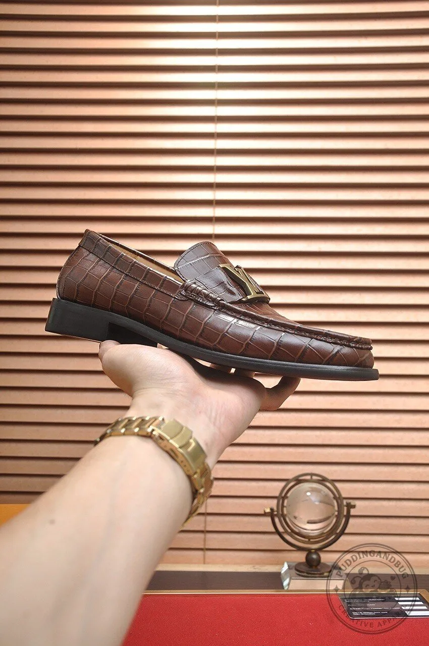 Louis Vuitton Brown Alligator Embossed Leather Loafer Shoes for Men 10 Louis Vuitton Brown Alligator Embossed Leather Loafer Shoes for Men